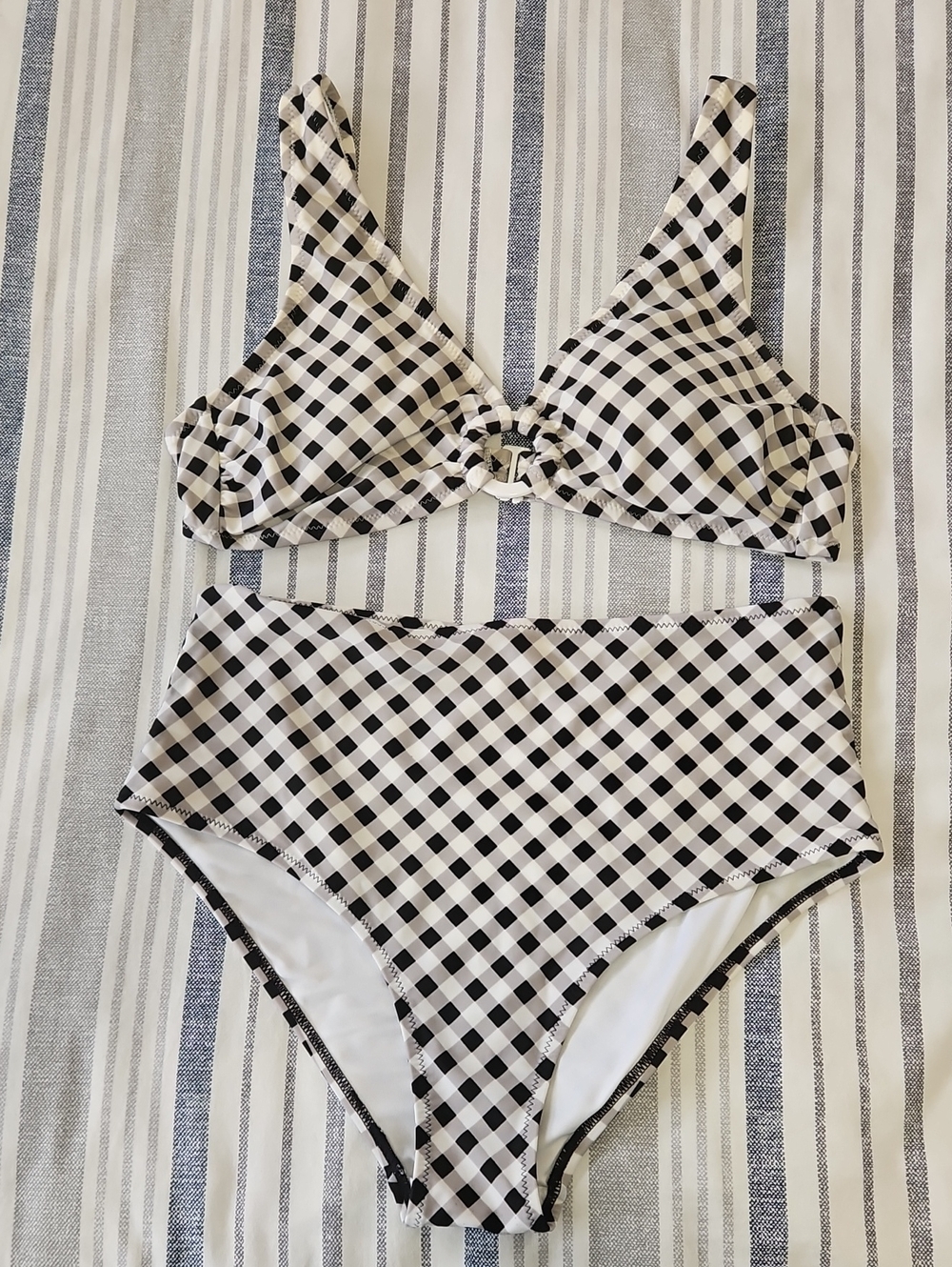 LN Old Navy M Black & White Gingham Two-Piece Swim Set